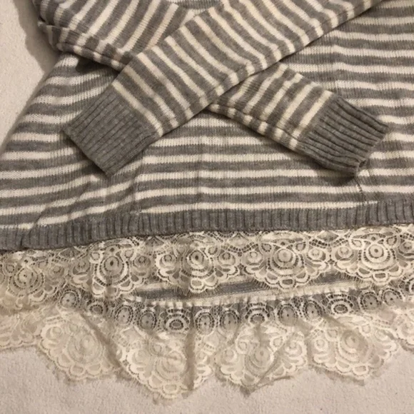 SO Grey Striped Sweater - Picture 2 of 5